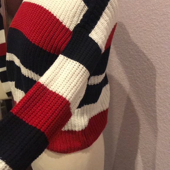 NWOT Sweater - Picture 3 of 8